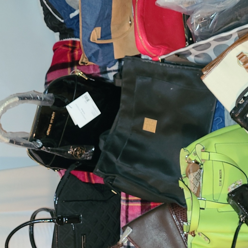 Tracy's bags & wallets Sunday share show 2pm est. - Picture 6 of 15